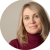 Debbie M.